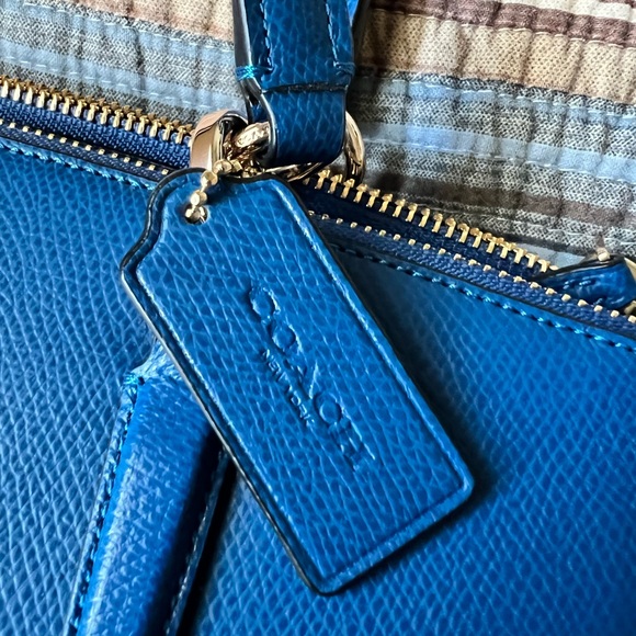 Coach Purse with Wallet - Picture 13 of 16